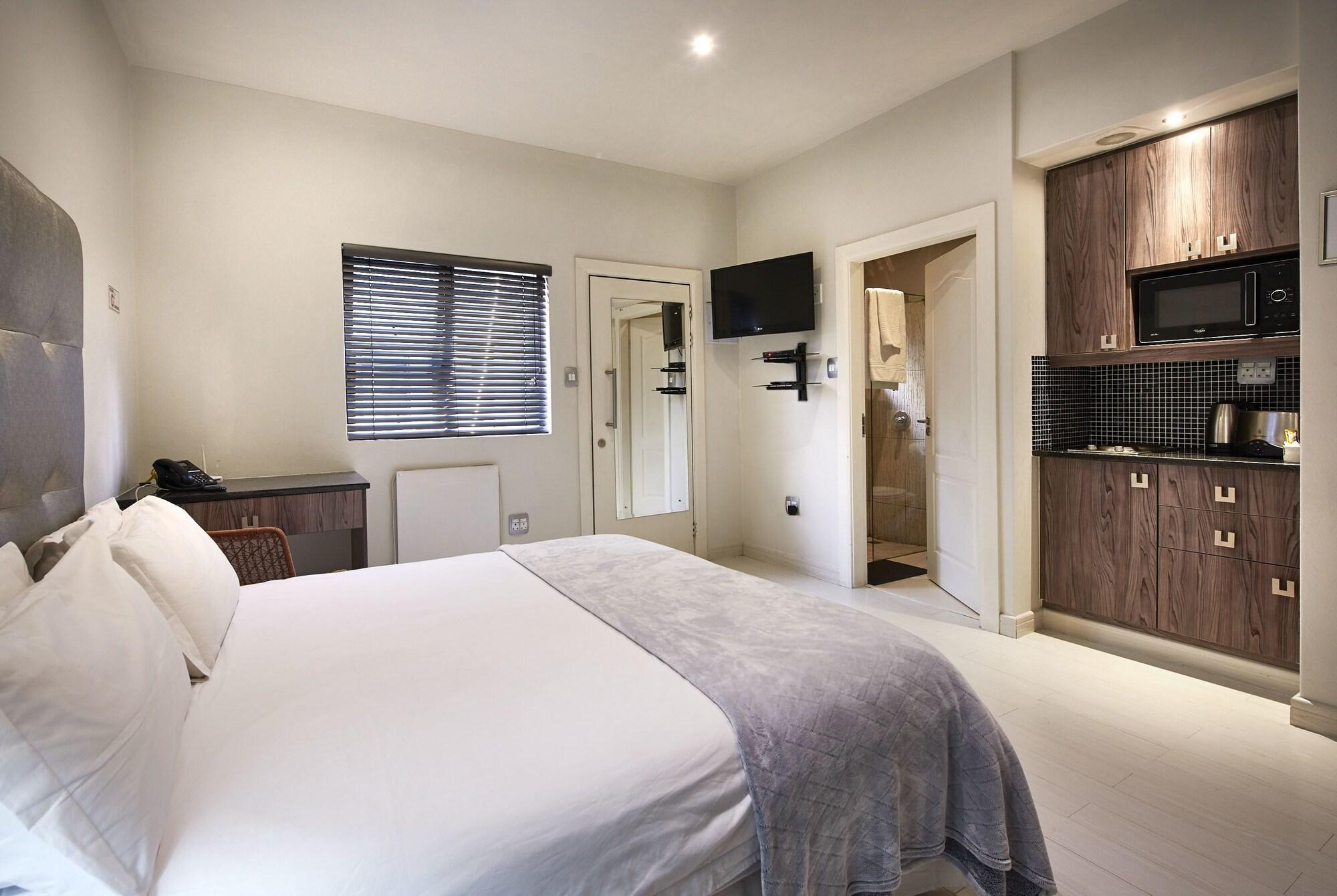 Dynasty Forest Sandown Self Catering Hotel Johannesburg Dış mekan fotoğraf
