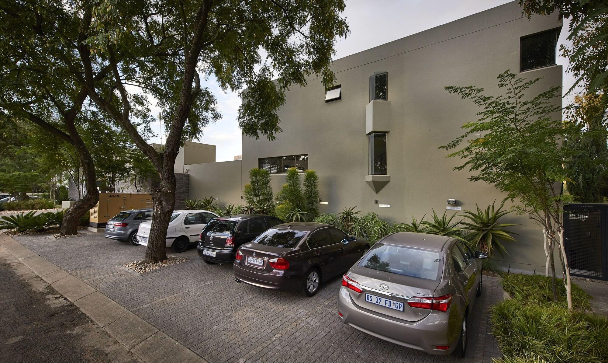 Dynasty Forest Sandown Self Catering Hotel Johannesburg Dış mekan fotoğraf